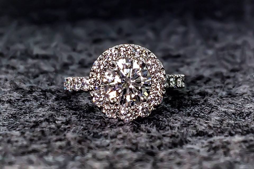 Round Halo Engagement Ring