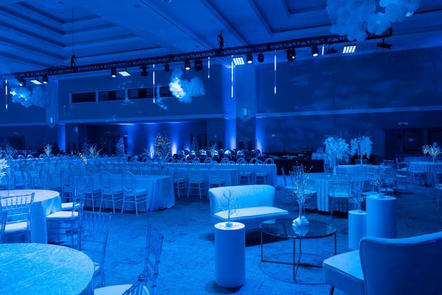 Clear Chiavari Chairs