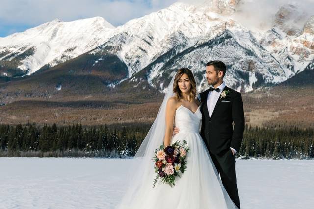 How to Plan a Magical Banff Winter Wedding — BC & Alberta Wedding