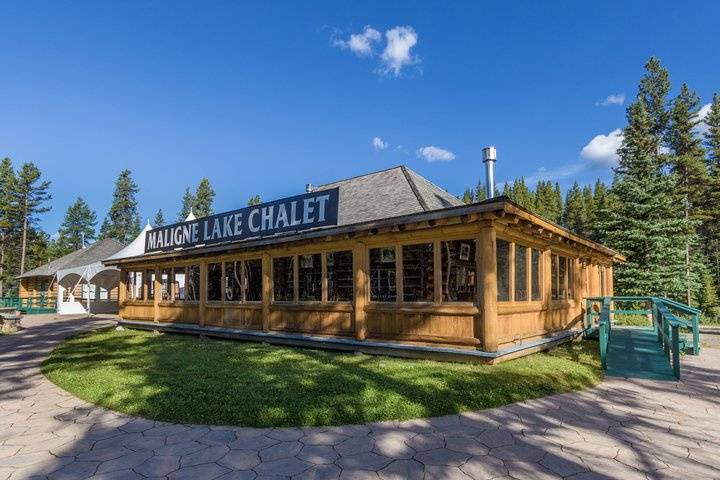 Maligne Lake Chalet