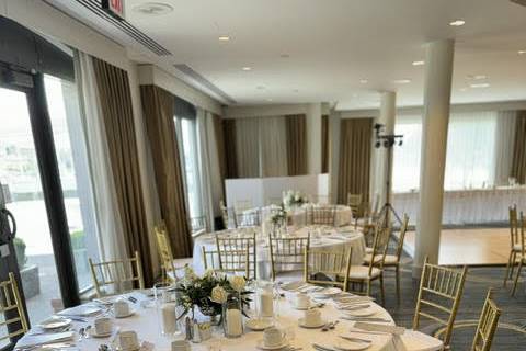Vancouver Island Chiavari Chairs