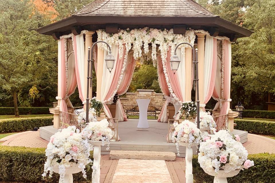 RECEPTION GARDEN TENT