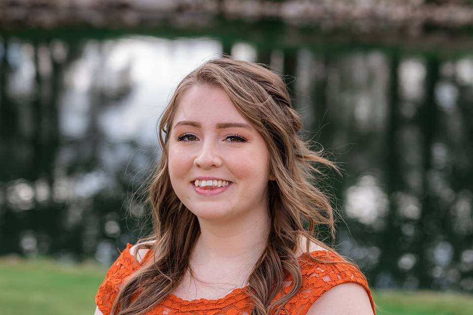 Bridesmaid orange bouquet