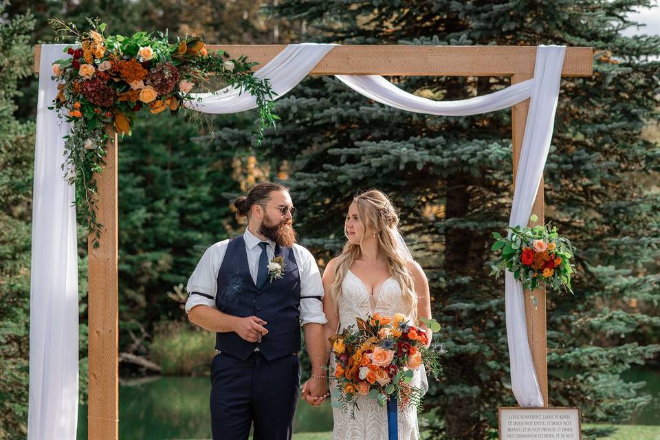 Bridesmaid orange bouquet