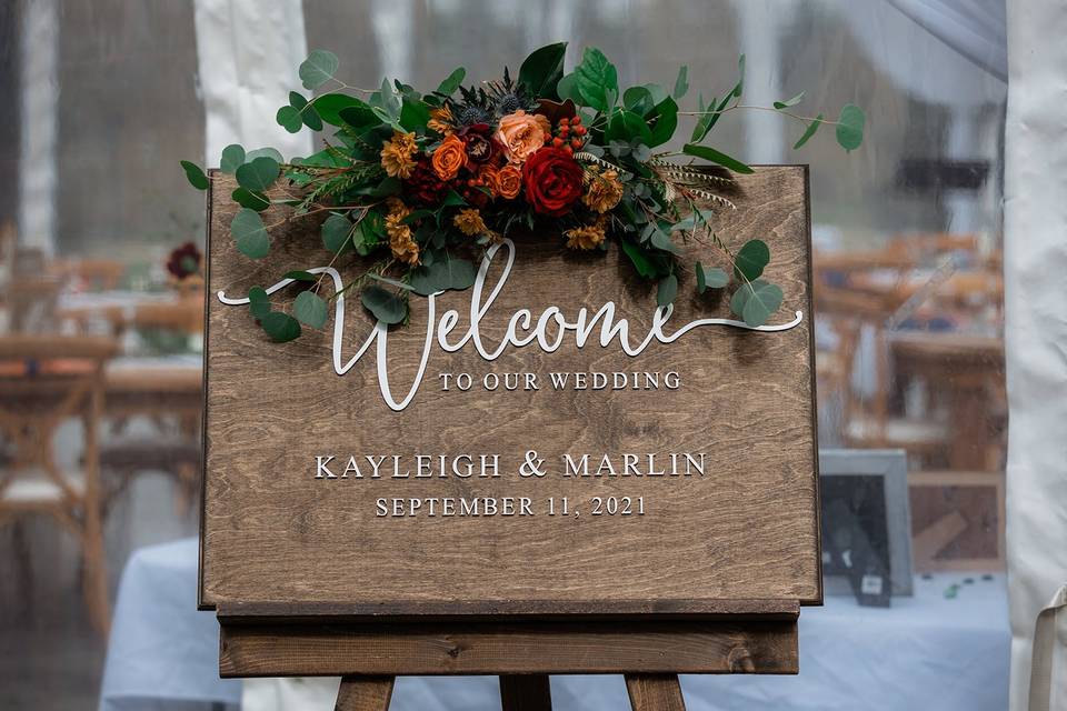 Welcome sign decor