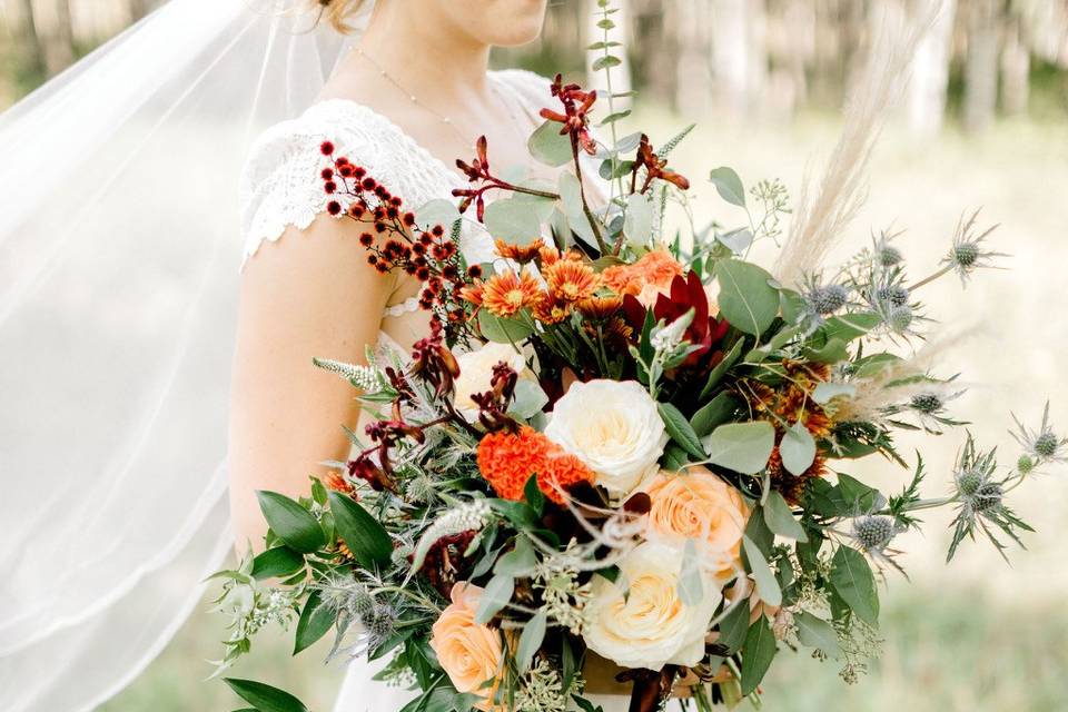 Bouquet and matching crown