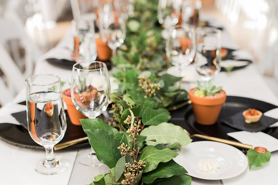 Table garland