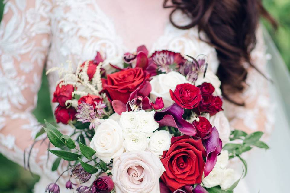 Cascading bouquet