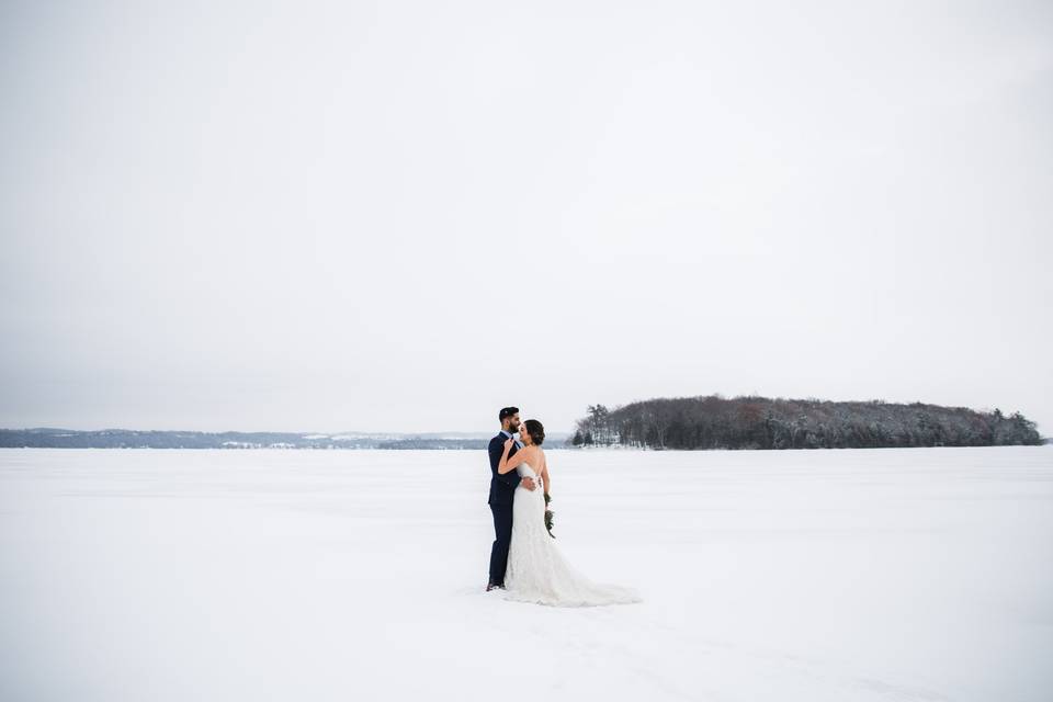 Winter Weddings on the Lake