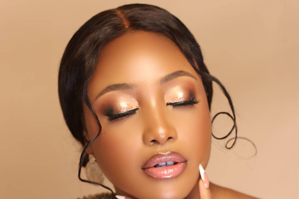 Soft, radiant bridal look