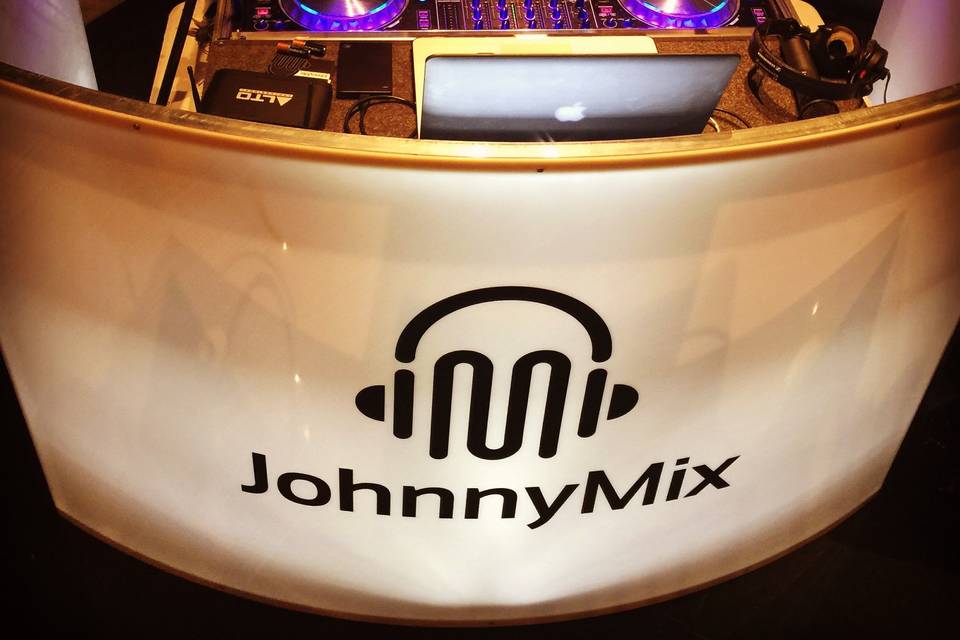 JohnnyMix