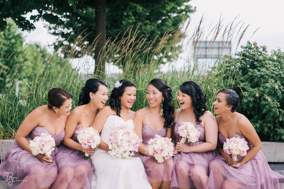 Bridal bouquet and bridesmaids