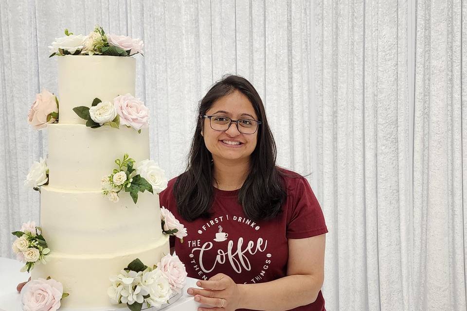 Clean. White Wedding cake