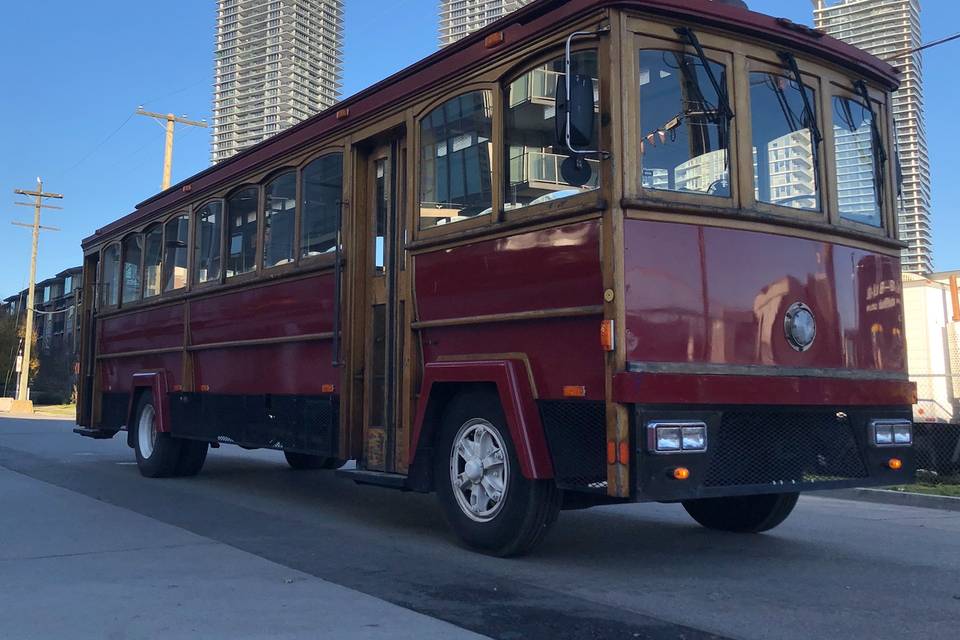 Trolley bus from right side