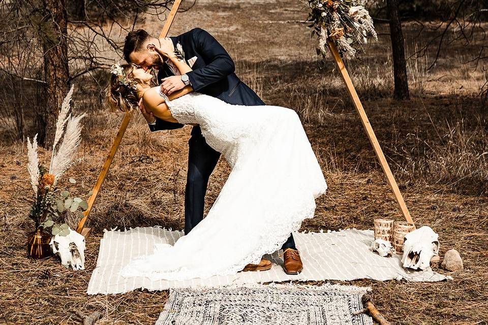 Boho elopement 3/20