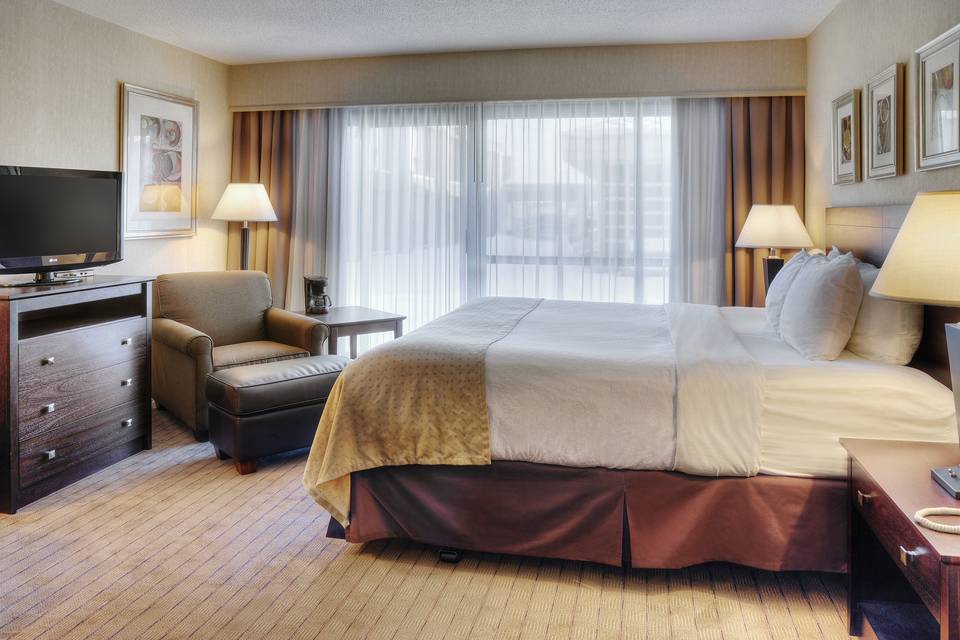 Executive King Bedded Room