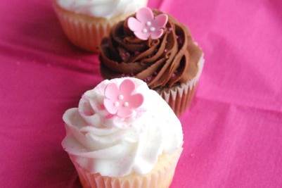 1240415368968-CupcakesforCancer005.jpg