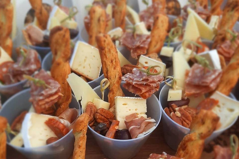 Charcuterie cups