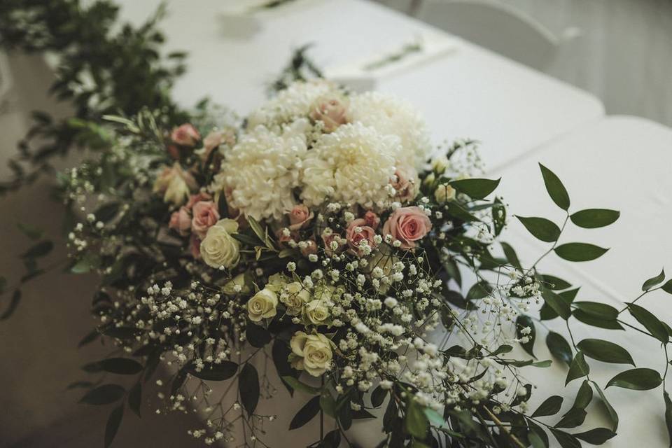 Headtable flowers arrangement