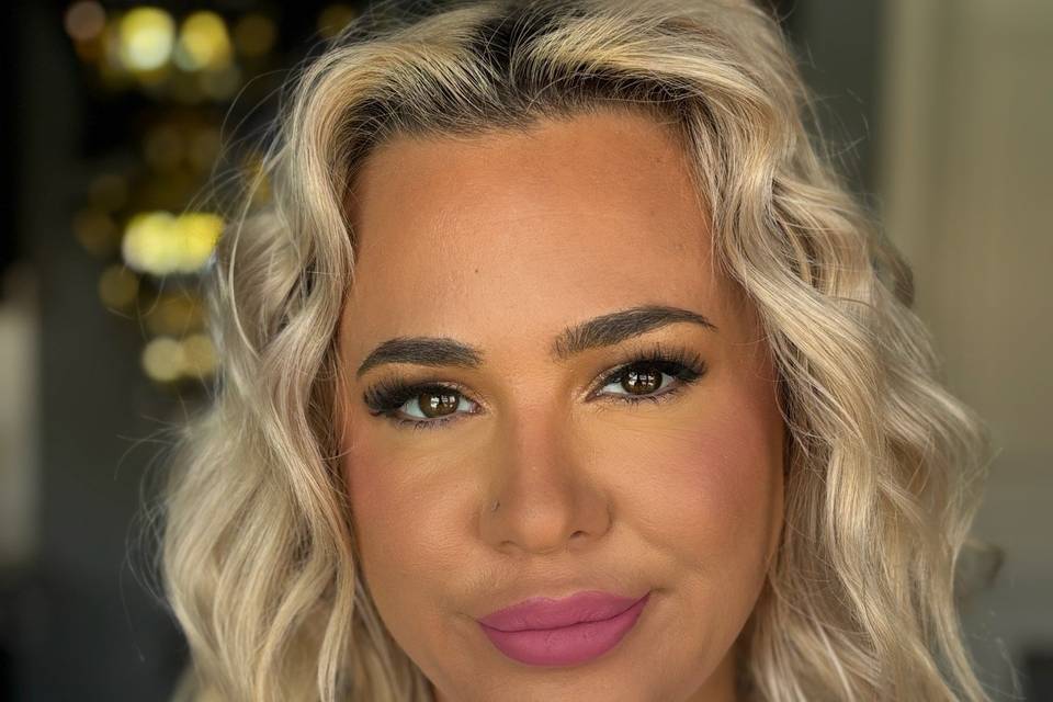 Full glam