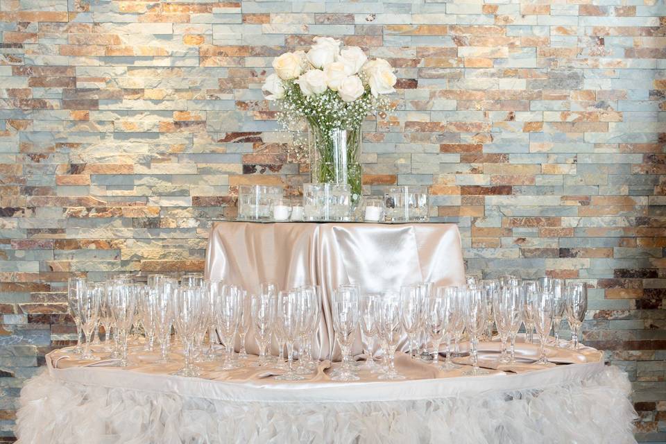 Champagne Table