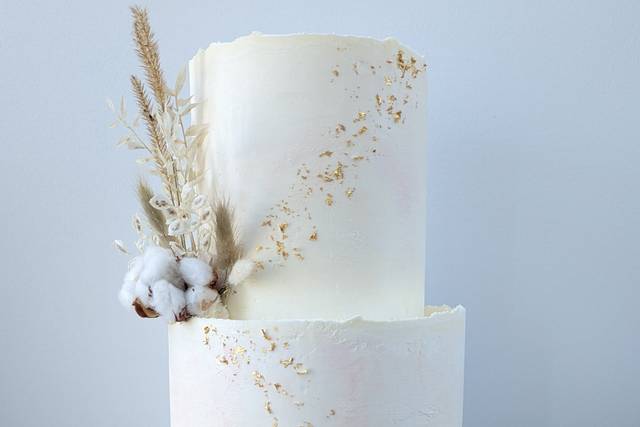 Boho-style wedding cake