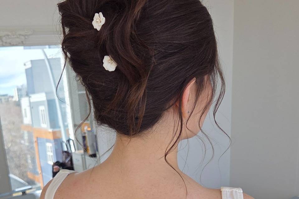 Airy high bun