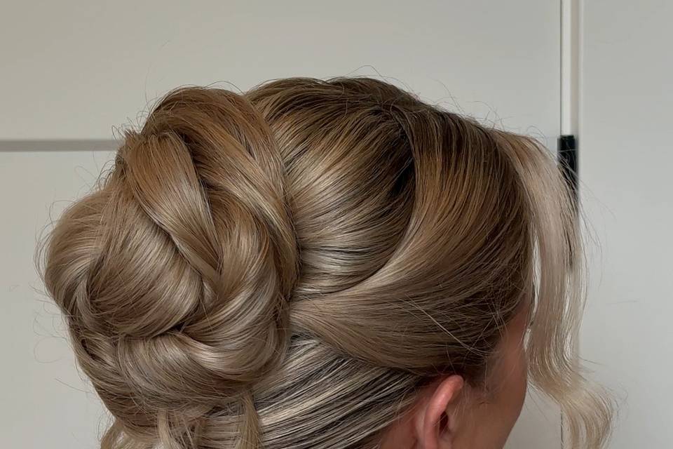 Signature High Bun