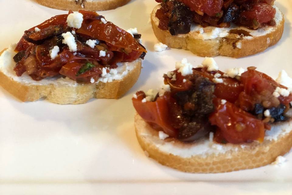 Colourful tomato bruschetta