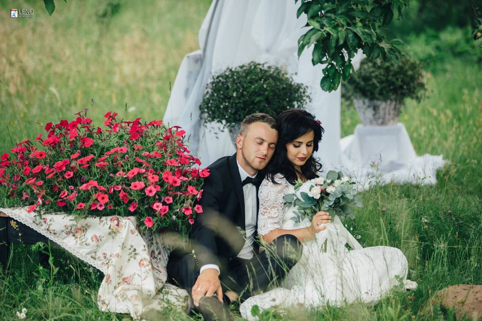 Wedding garden art photography