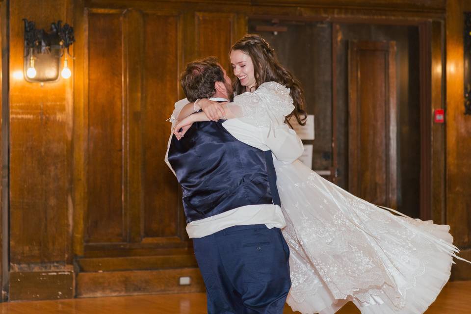 Carla & Duncan first dance