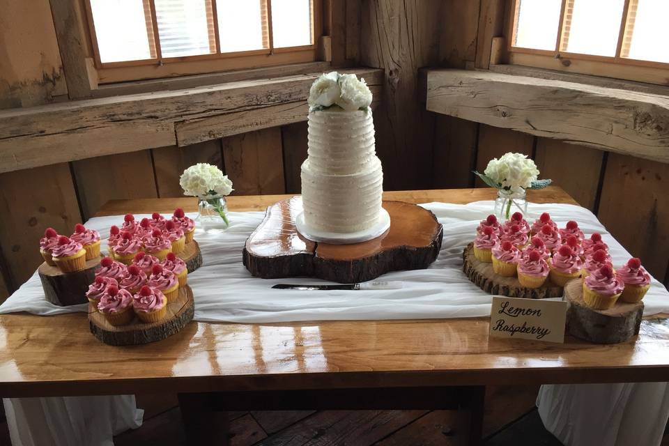 Cake and cupcakes rustic