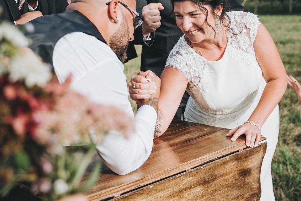 Outdoor wedding fun