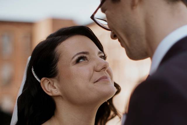 Bridal glow makeup