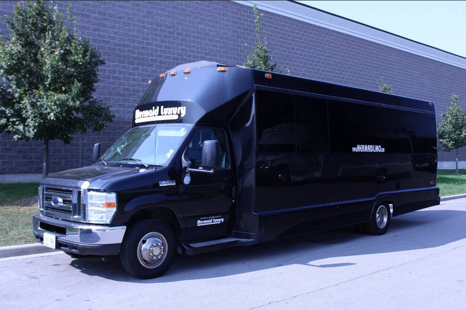 Mermaid Luxury Limo - Niagara Falls