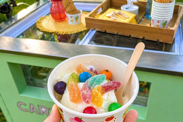 Sundae Social Cart
