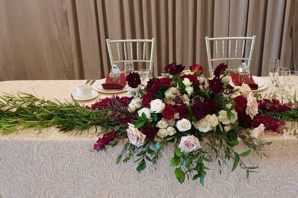 Sweetheart table centerpiece