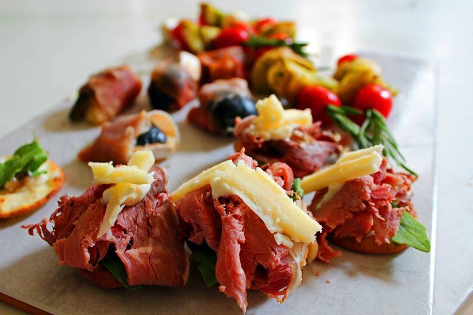 Passed Hors D'oeuvres Tray1.jpg