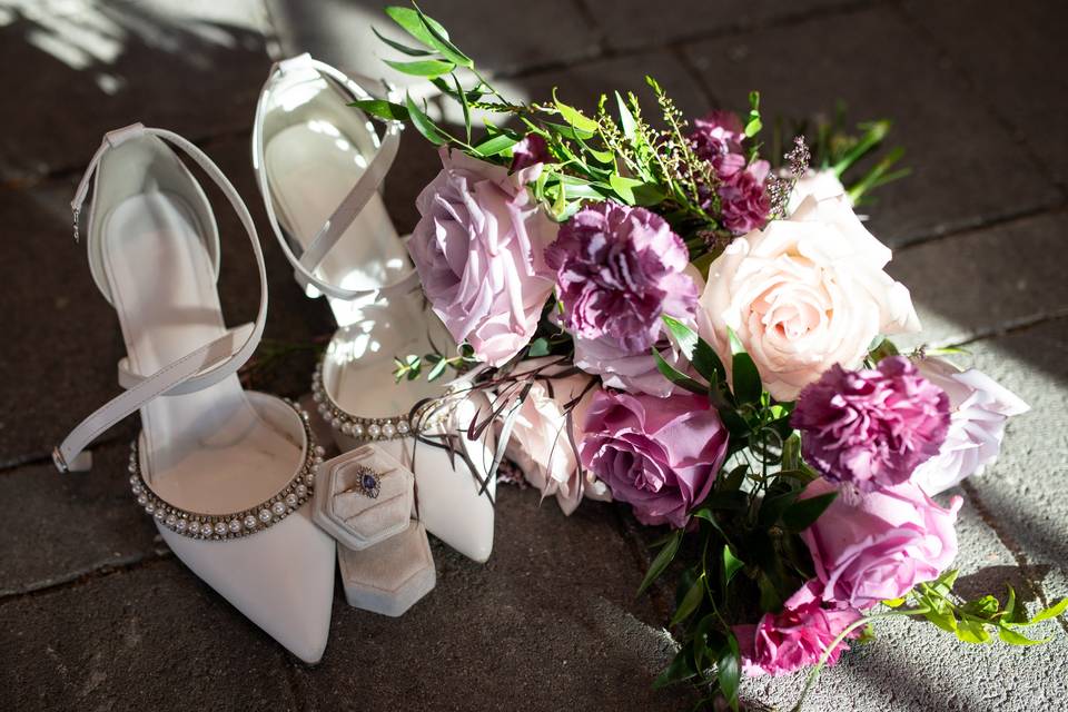 Flower & ring details