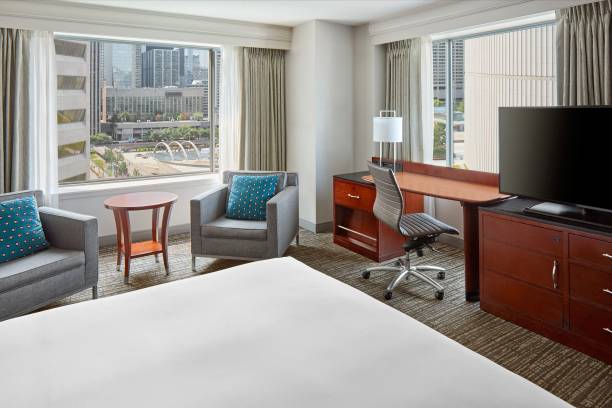 King room, Nathan Phillips