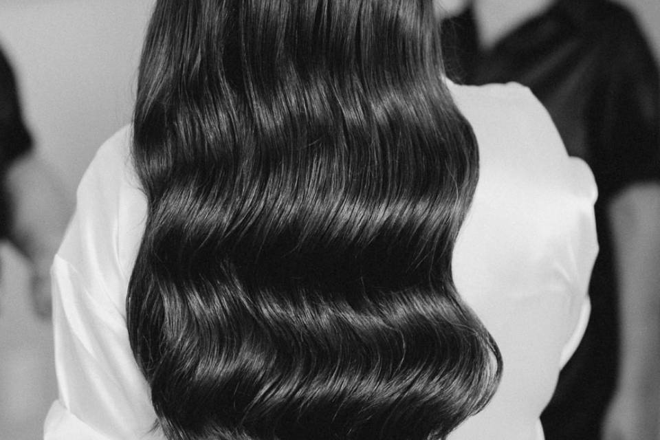 Bridal glam waves