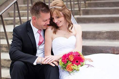 London, Ontario bride and groom