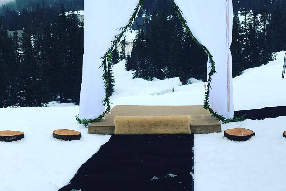 Winter wedding on the mountain