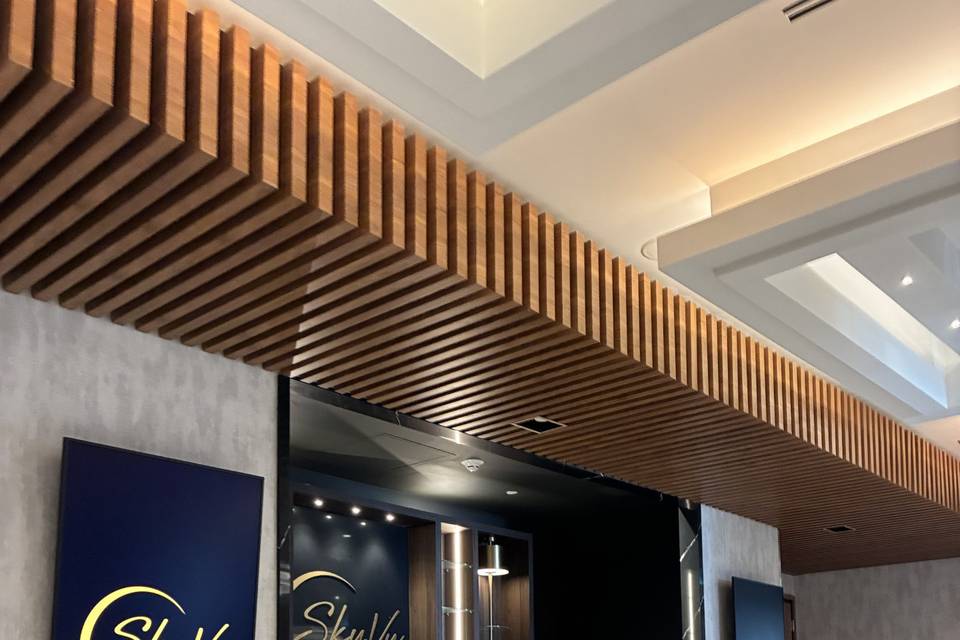 SkyVu Lounge Buffet or Bar