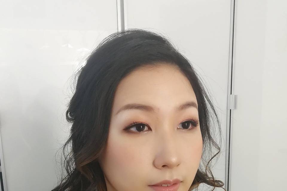 Momo Liu Makeup & Hair Studio