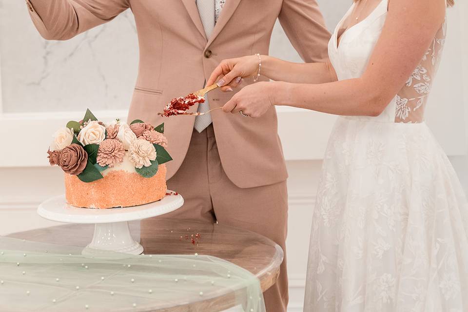 Archway Manor Cake Cutting