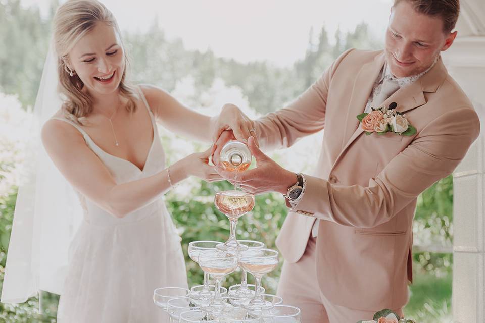 Archway Manor Bubbly