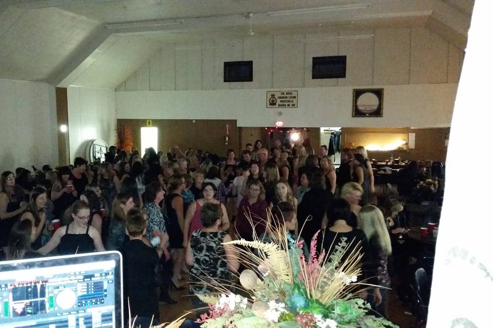 Packed floor at a ladies night