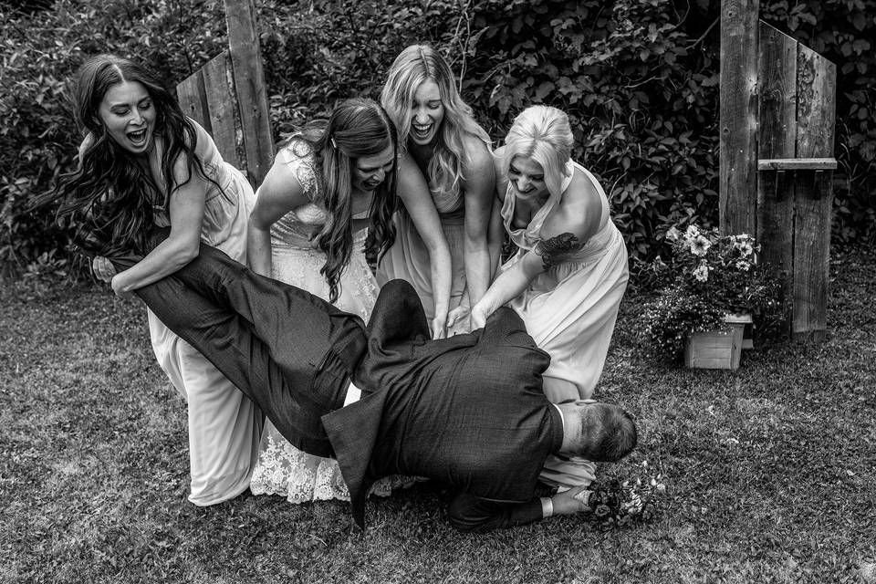 Fun edmonton wedding photograp