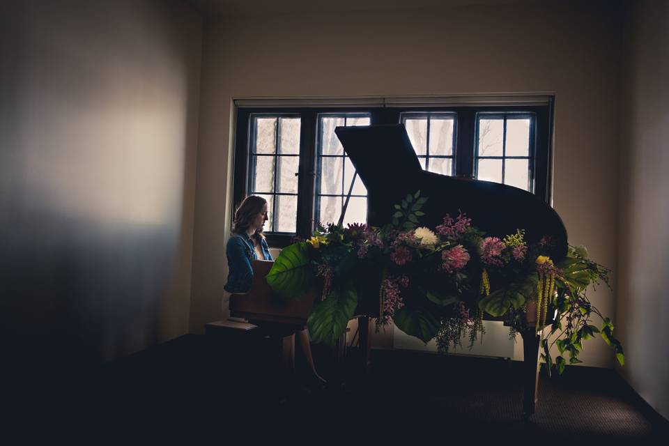 Anneli Loepp Thiessen - Classical pianist